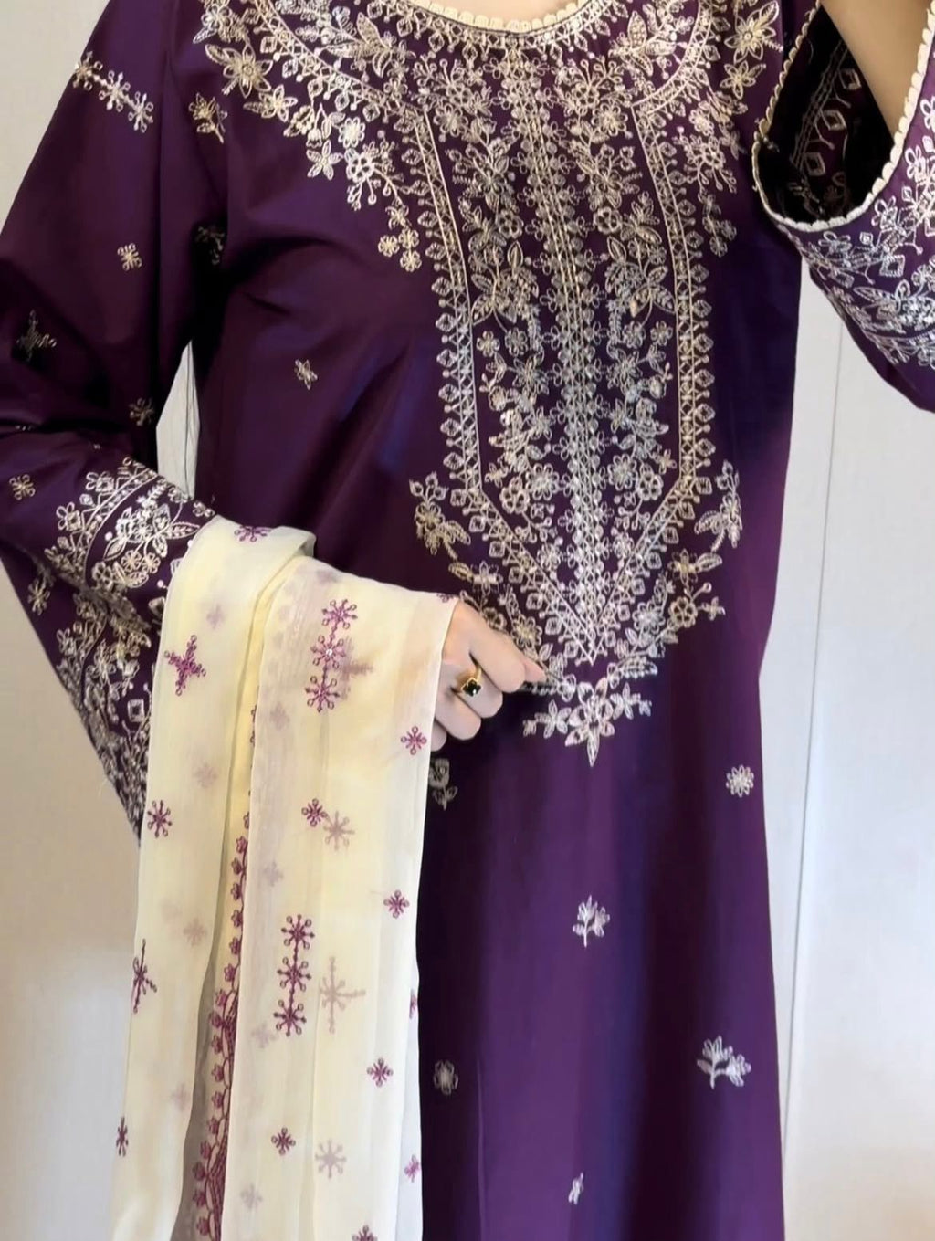 Elegant Embroidered Purple 3-Piece Suit