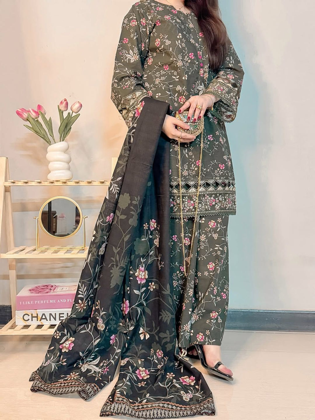 Winter Floral Printed Khaddar 3-Piece Suit Women