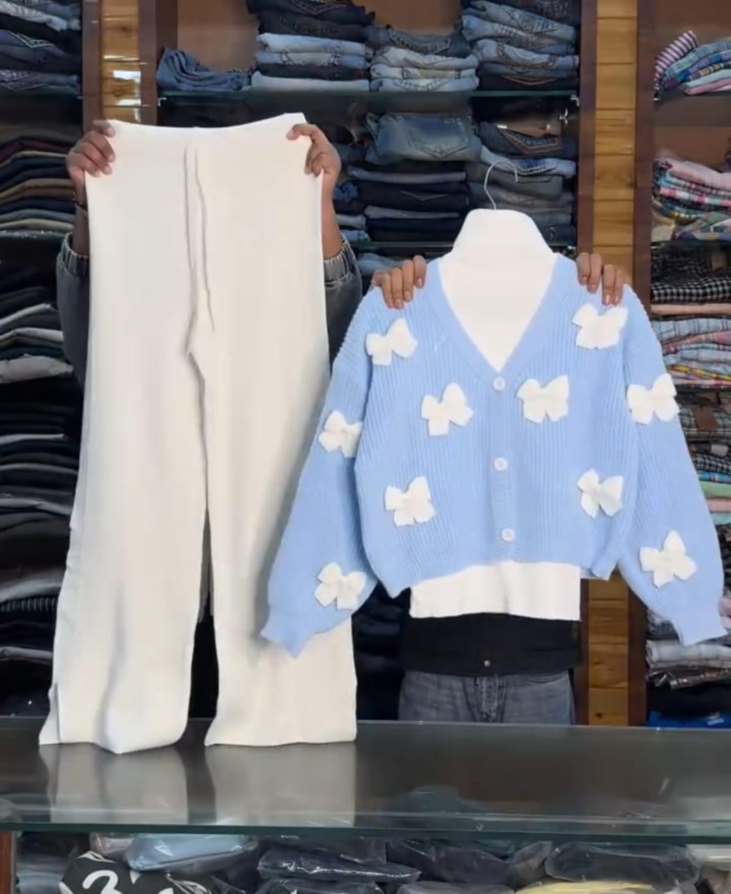 Trendy Bow Sweater Inner With Plazo Set 🎀