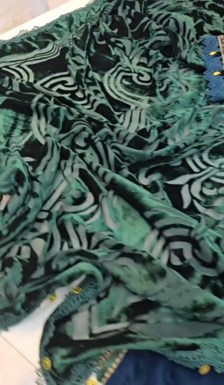 Velvet Embroidered 3-Piece Suit for Women 👗✨