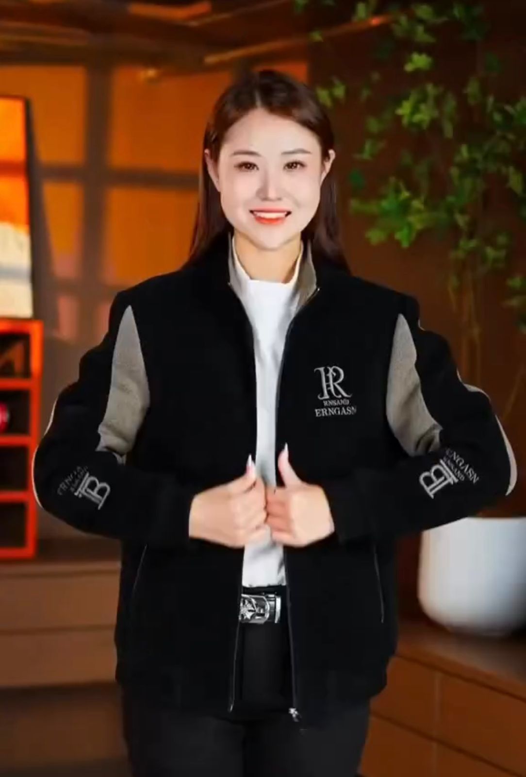 Women’s Premium Zip-Up Winter Jacket