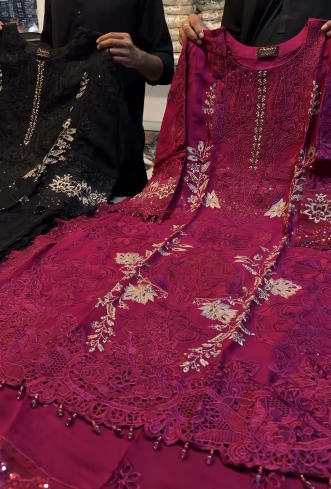 EID NEW ARRIVAL Embroidered Suit for Women✨