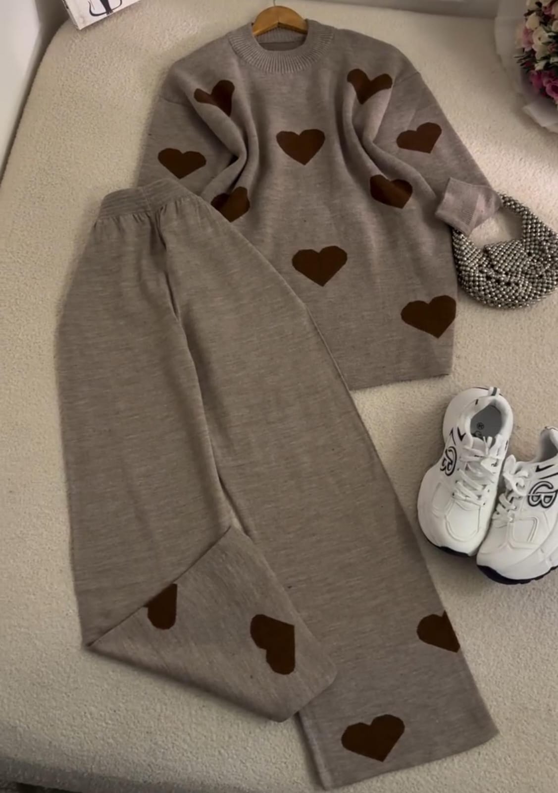 Women Wool Sweater with Plazo ❄️